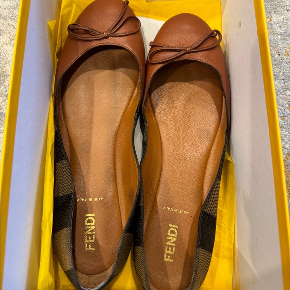 Fendi Pequin flats - Picture 1 of 3